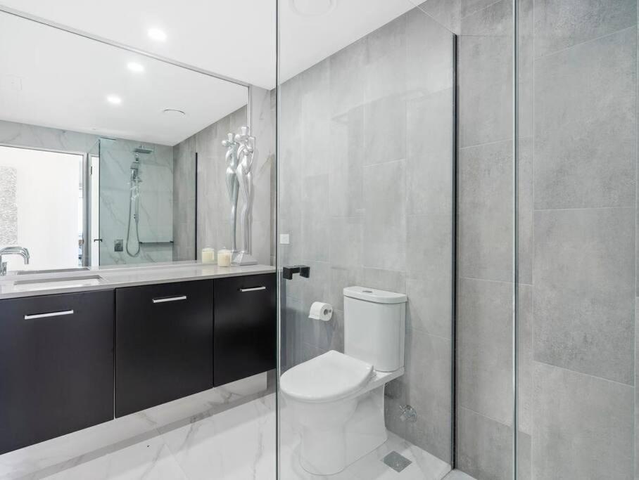 Exclusive Circle On Cavil Sub-Penthouse Luxury Apt - Hosted By Coastal Letting Gold Coast Exterior photo